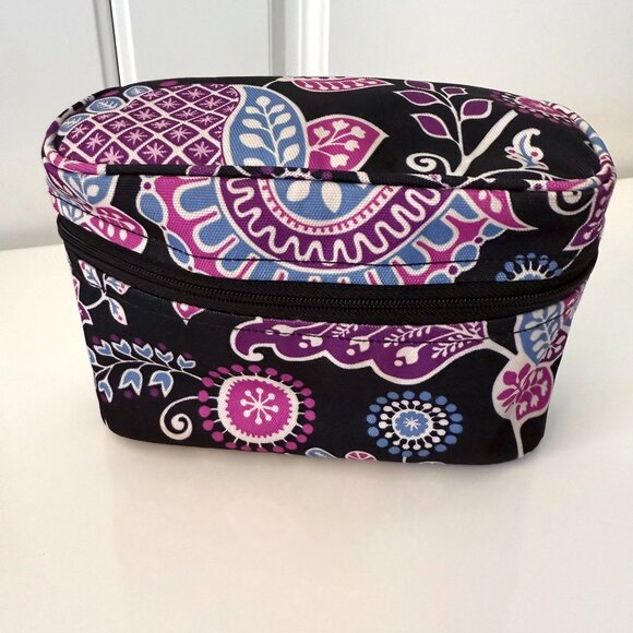 Vera Bradley Travel Cosmetic/Toiletry Case Bundle - 5 Pieces - Picture 9 of 12